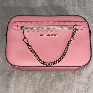 Michael Kors Women Rose Pink Gold Chain Zip Crossbody Bag Contemporary Feminine